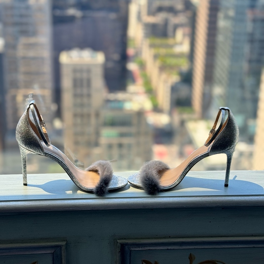 Elegant Rachel Zoe 8.5 Silver Heels- with real mink fur